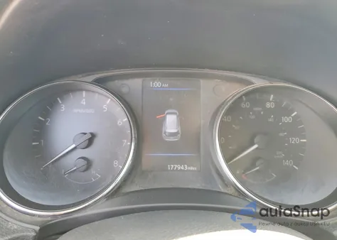 2018 Nissan Rogue S z USA, uszkodzony, nr VIN 5N1AT2MT2JC717832